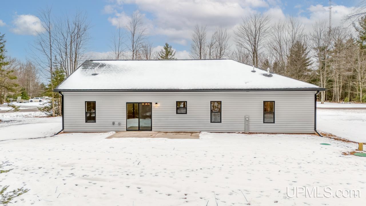 6430 Matt L 4 Road Escanaba, MI 49829 - Photo 2 of 28 Gallery Image 2