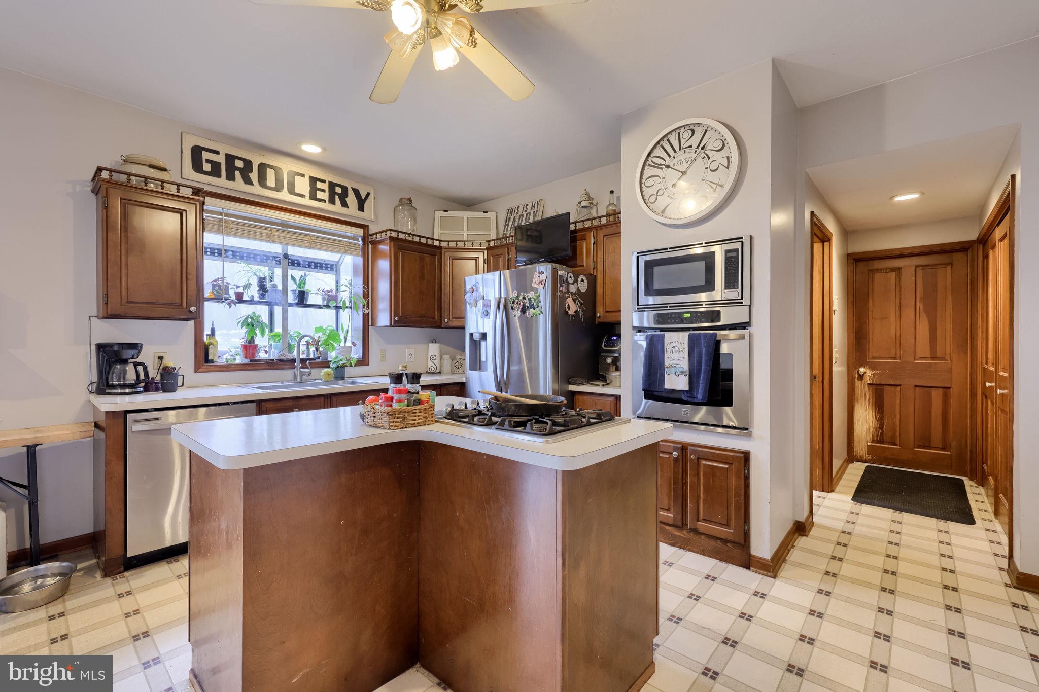 180 Springvale Road Red Lion, PA 17356 - Photo 13 of 70