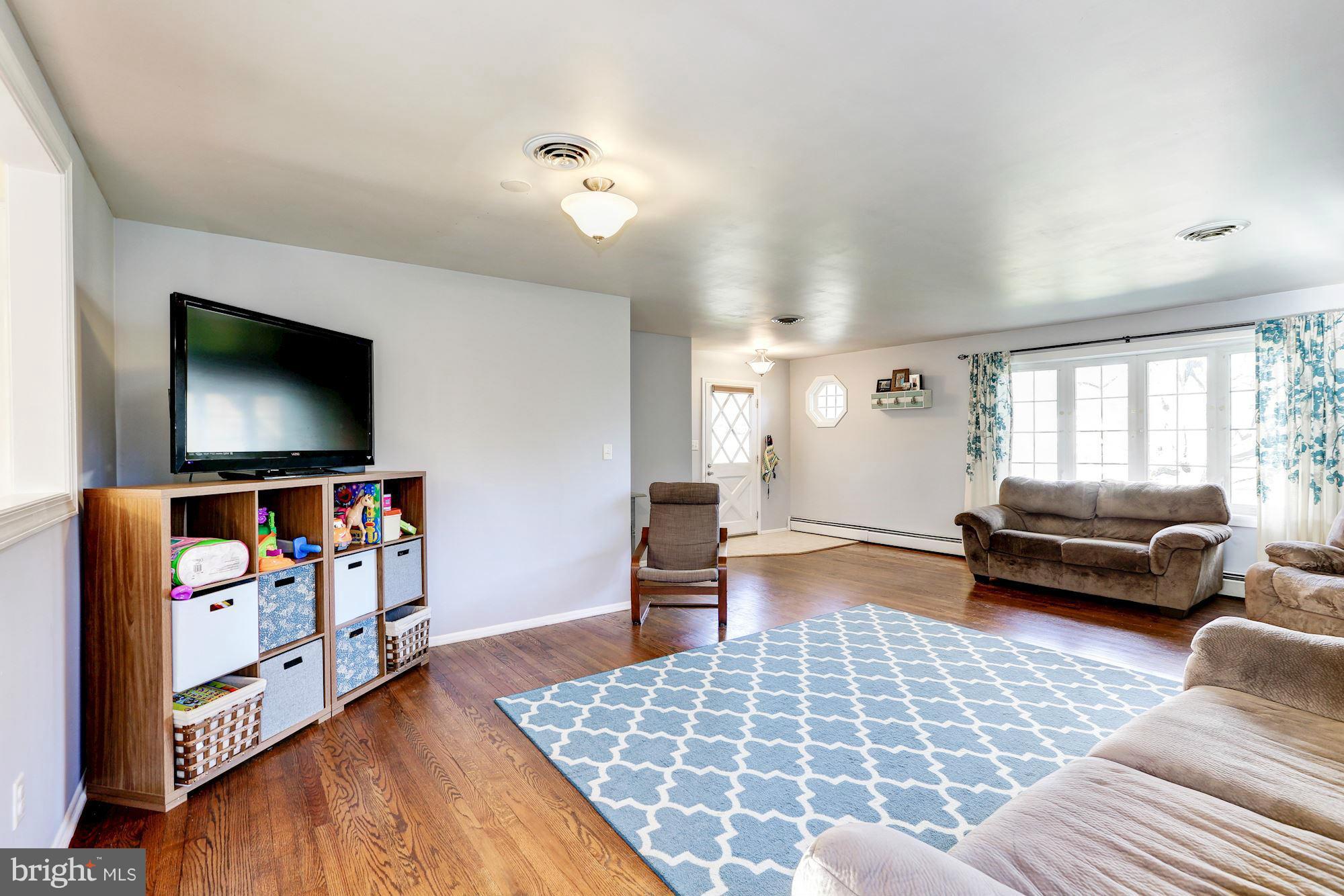727 Rolling Ridge Drive Westminster, MD 21157 - Photo 5 of 21 Family Room