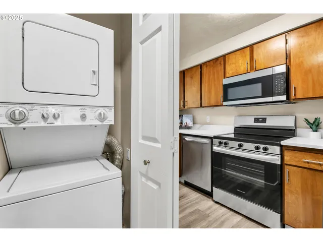 $259,000 | 1474 Fetters Loop, Eugene, OR 97402