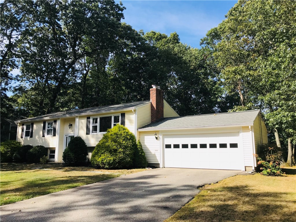 260 South Cobble Hill Road Warwick, RI 02886 - Photo 1 of 22 Gallery Image 1