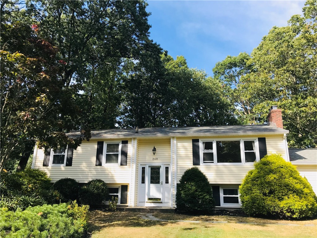 260 South Cobble Hill Road Warwick, RI 02886 - Photo 2 of 22 Gallery Image 2