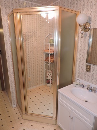 44 Jennings Street Springfield, MA 01119 - Photo 12 of 16