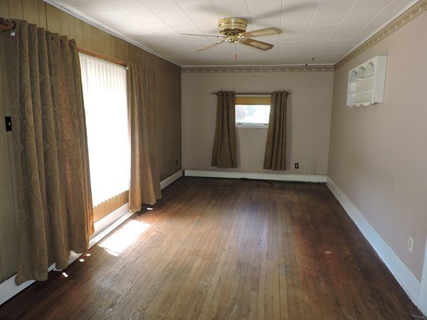 44 Jennings Street Springfield, MA 01119 - Photo 5 of 16