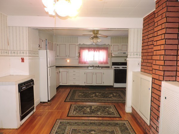 44 Jennings Street Springfield, MA 01119 - Photo 6 of 16