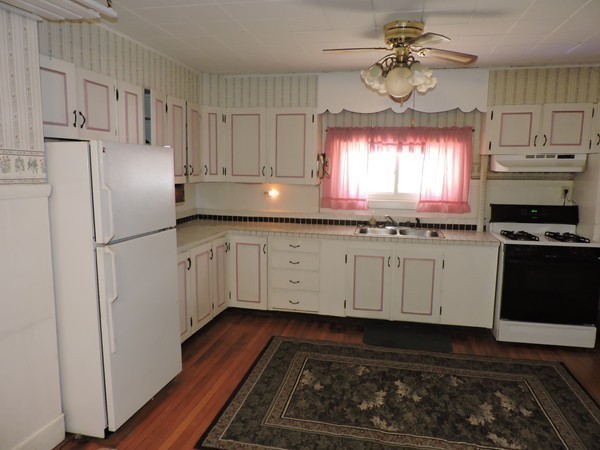 44 Jennings Street Springfield, MA 01119 - Photo 7 of 16