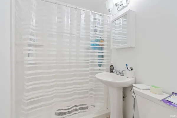 $161,500 | 2622 Kenwood Avenue, Fort Wayne, IN 46805