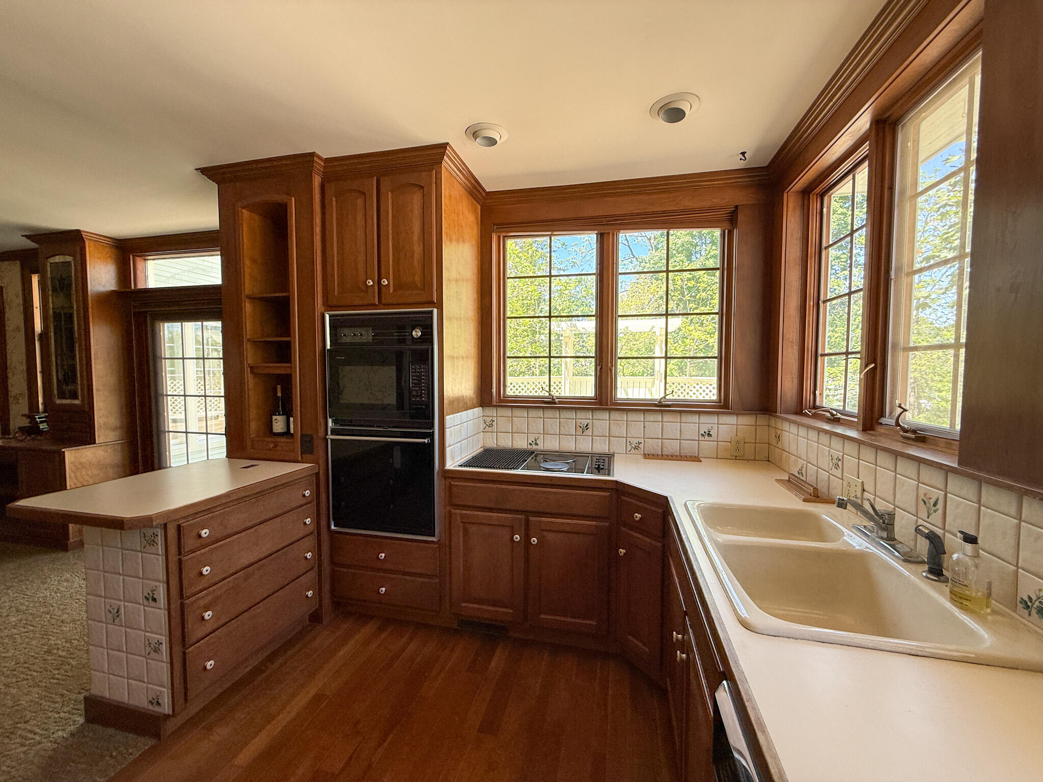 430 West Upton Avenue Reed City, MI 49677 - Photo 5 of 21 Kitchen1