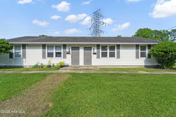$1,095 | 1216 Davis Street, Jacksonville, NC 28540