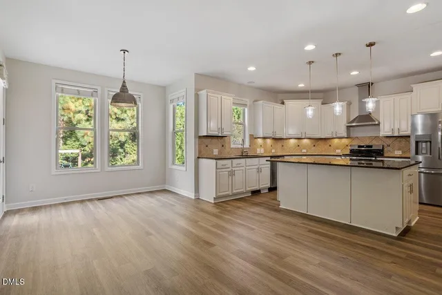 $800,000 | 104 Ironcreek Place, Apex, NC 27539