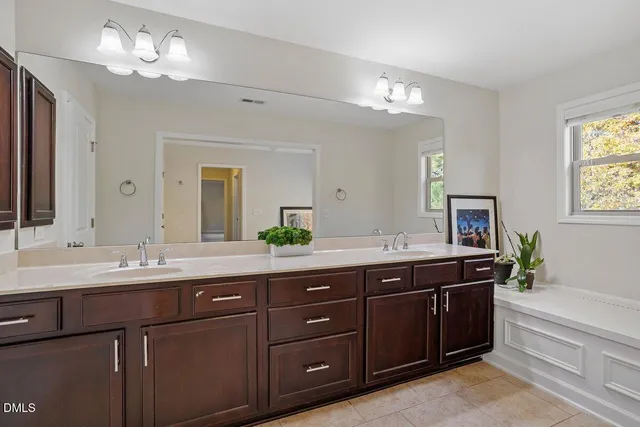 $785,000 | 104 Ironcreek Place, Apex, NC 27539