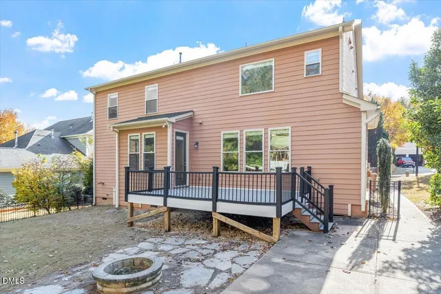 $800,000 | 104 Ironcreek Place, Apex, NC 27539