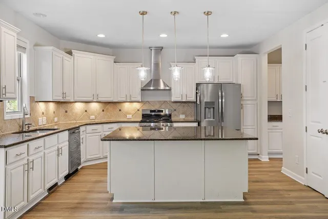 $800,000 | 104 Ironcreek Place, Apex, NC 27539