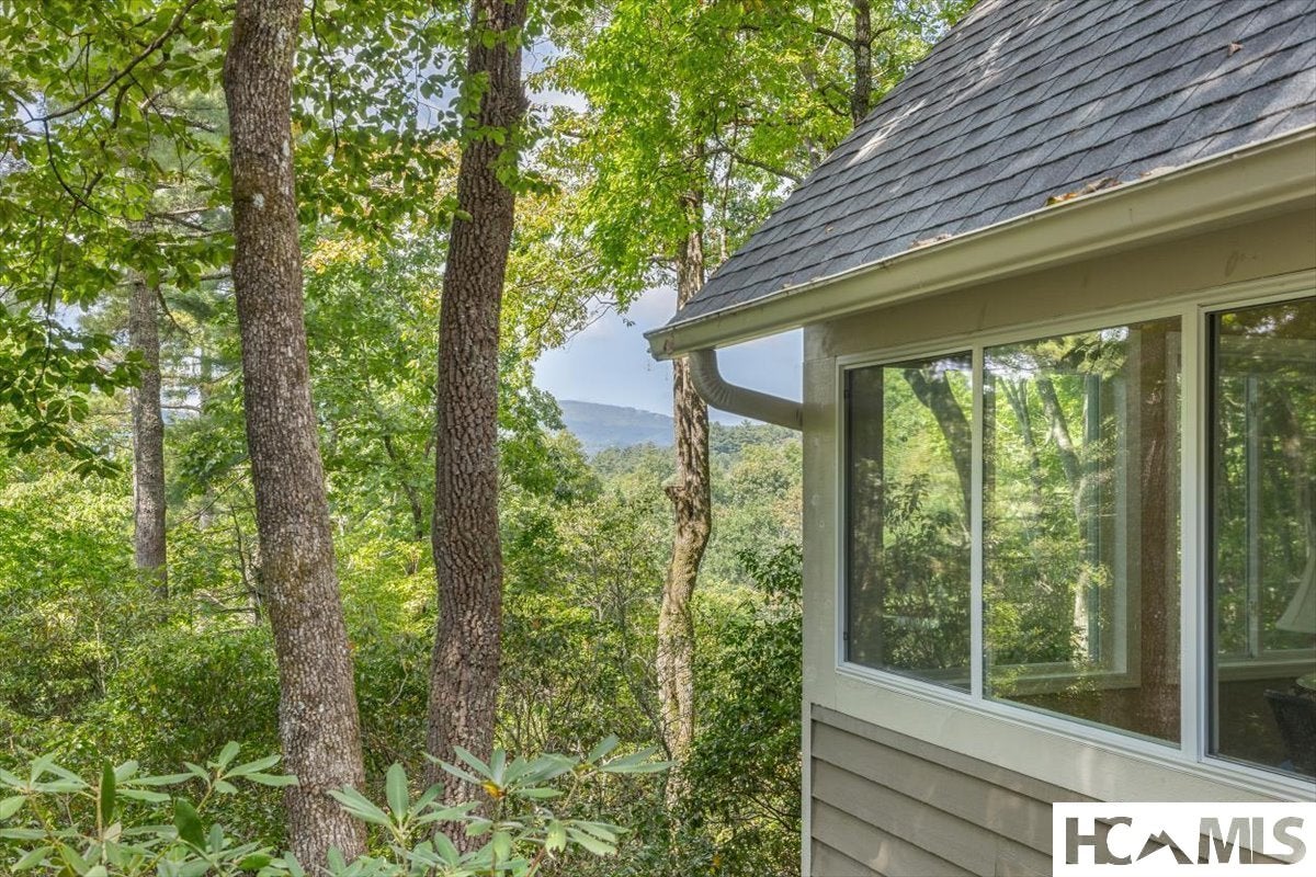 341 Trays Island Road Sapphire, NC 28774 - Photo 41 of 64 Gallery Image 41
