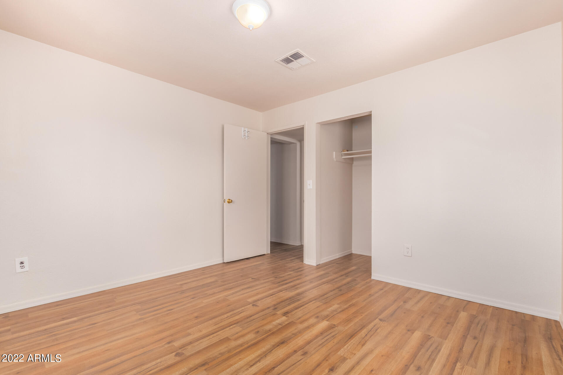 3129 West Monte Vista Road Phoenix, AZ 85009 - Photo 16 of 23 17