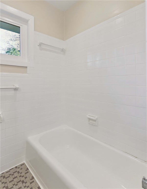 716 Gordon Street Brunswick, GA 31520 - Photo 11 of 17