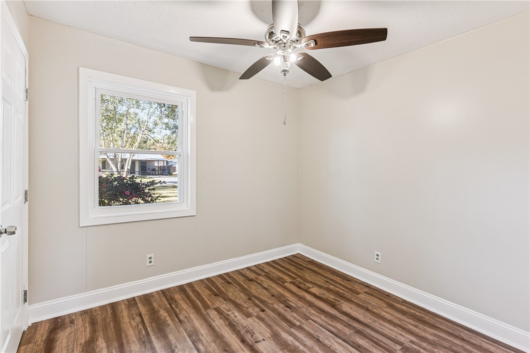 716 Gordon Street Brunswick, GA 31520 - Photo 14 of 17