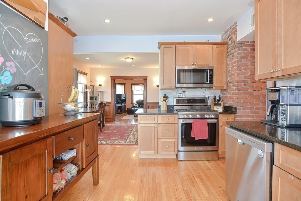 71 Semont Road, Unit 3 Boston, MA 02124 - Photo 11 of 28 Gallery Image 11