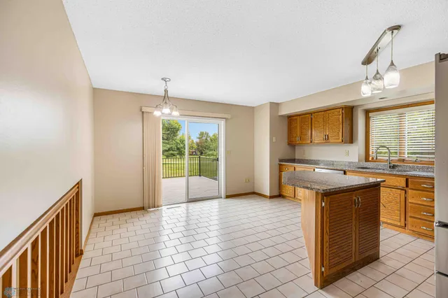 $520,000 | 2801 26th Avenue South, Fargo, ND 58103