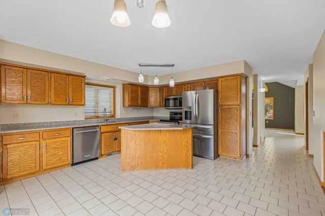 $520,000 | 2801 26th Avenue South, Fargo, ND 58103