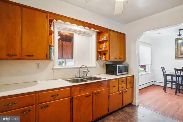 a view of sitting area in kitchen