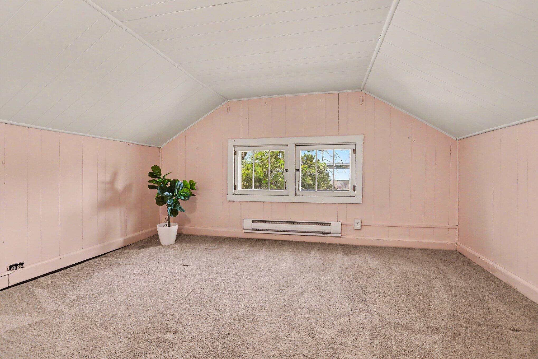 1213 Whites Road Kalamazoo, MI 49008 - Photo 10 of 23 010_file_9589