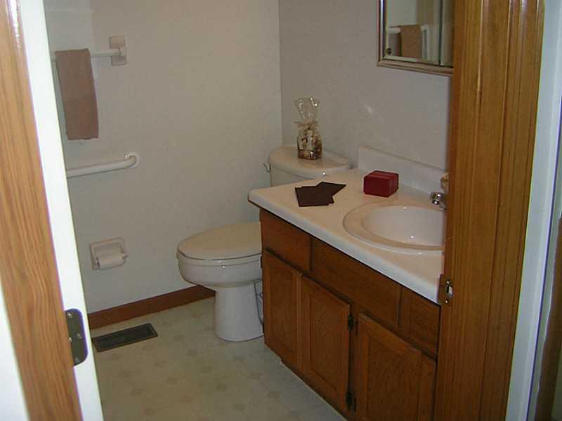 3127 Lakeview Court, Unit 3127 Springfield, OH 45503 - Photo 16 of 25