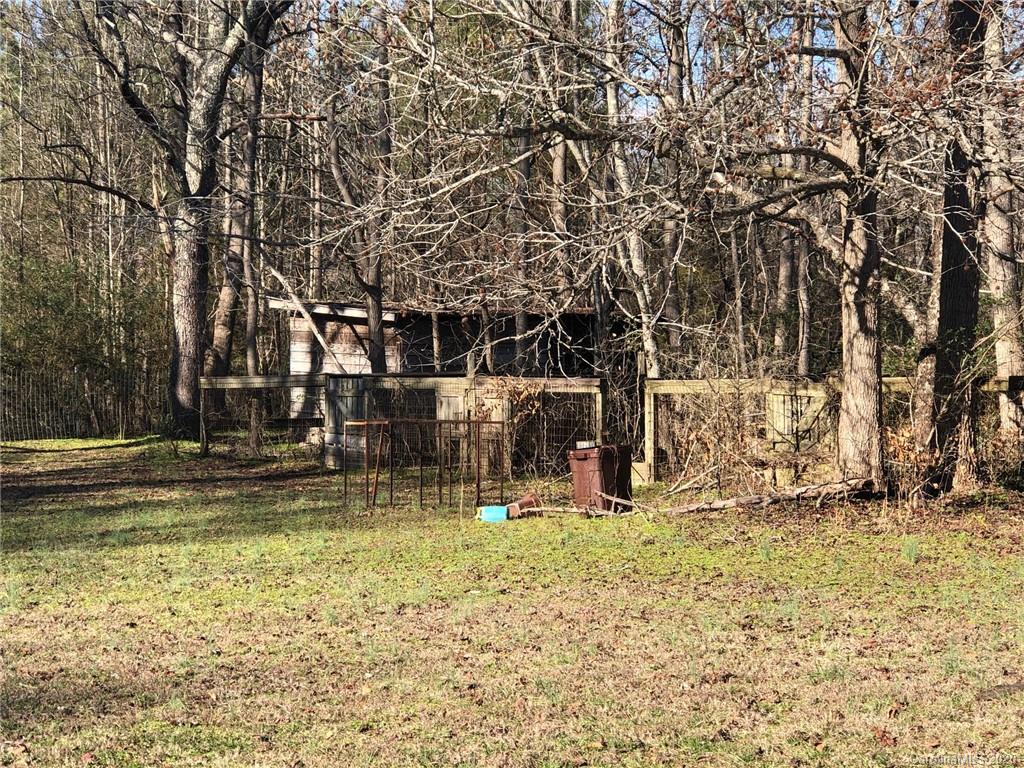 439 Christopher Road Shelby, NC 28152 - Photo 4 of 17 Gallery Image 4