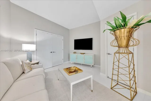 $1,650,000 | 851 Northeast 1st Avenue, Unit 3711, Miami, FL 33132