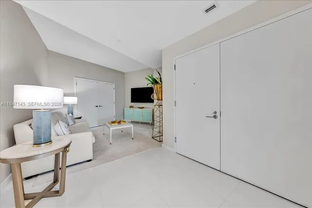 $1,650,000 | 851 Northeast 1st Avenue, Unit 3711, Miami, FL 33132