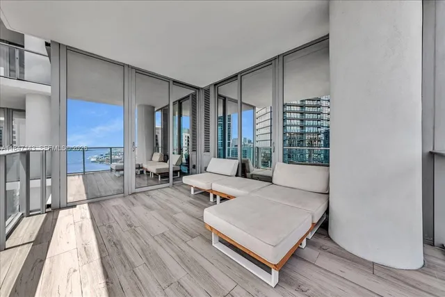 $1,650,000 | 851 Northeast 1st Avenue, Unit 3711, Miami, FL 33132