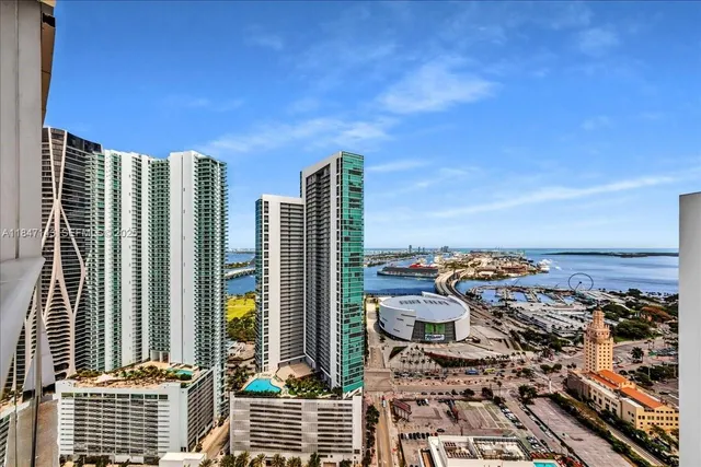 a view of a multi story building