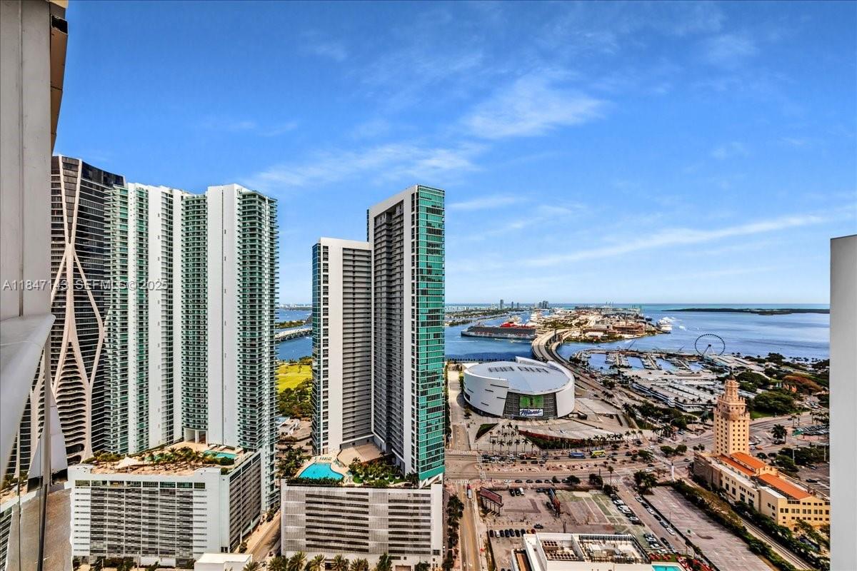851 Northeast 1st Avenue, Unit 3711 Miami, FL 33132 - Photo 40 of 47 a view of city with tall buildings