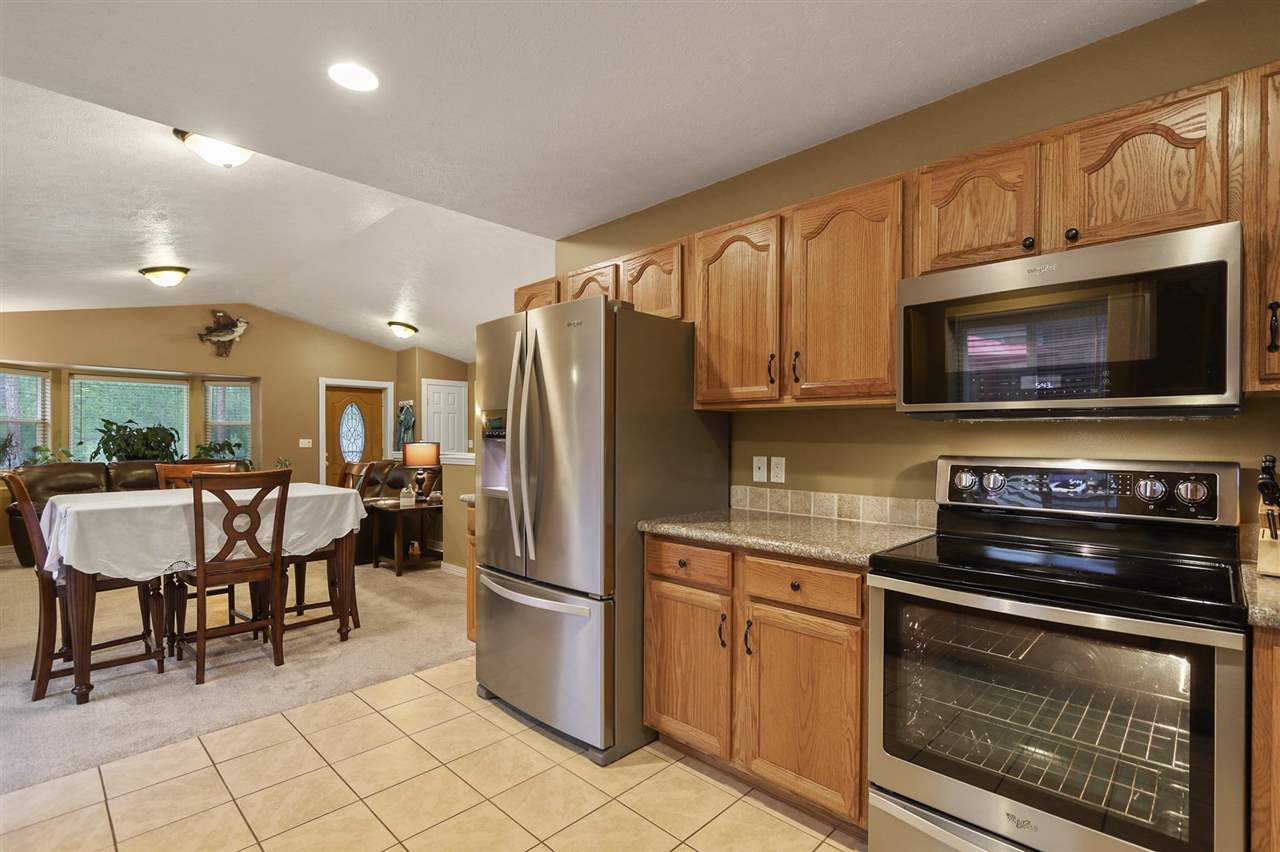 17901 North Division Road Colbert, WA 99005 - Photo 11 of 20