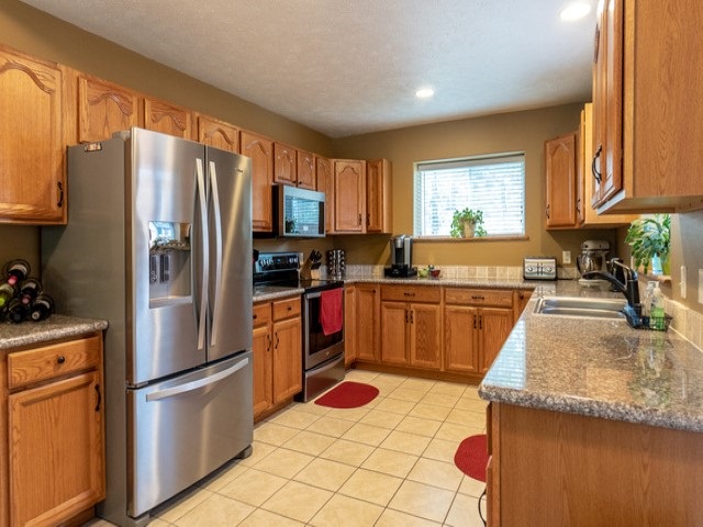 17901 North Division Road Colbert, WA 99005 - Photo 8 of 20