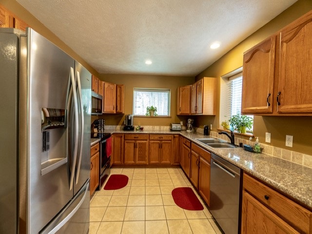 17901 North Division Road Colbert, WA 99005 - Photo 9 of 20