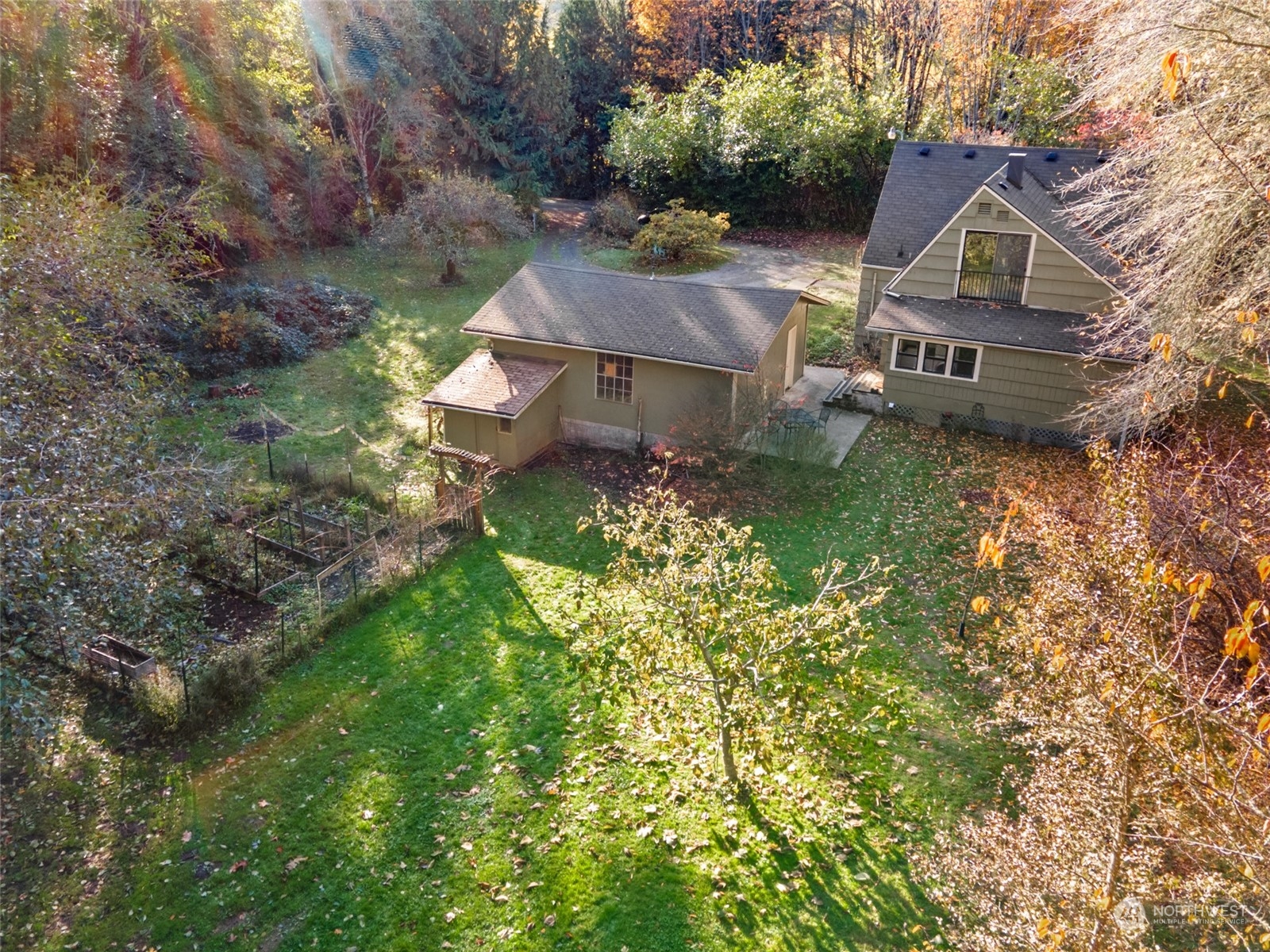 4240 Lemon Road Northeast Olympia, WA 98506 - Photo 27 of 31 Gallery Image 27
