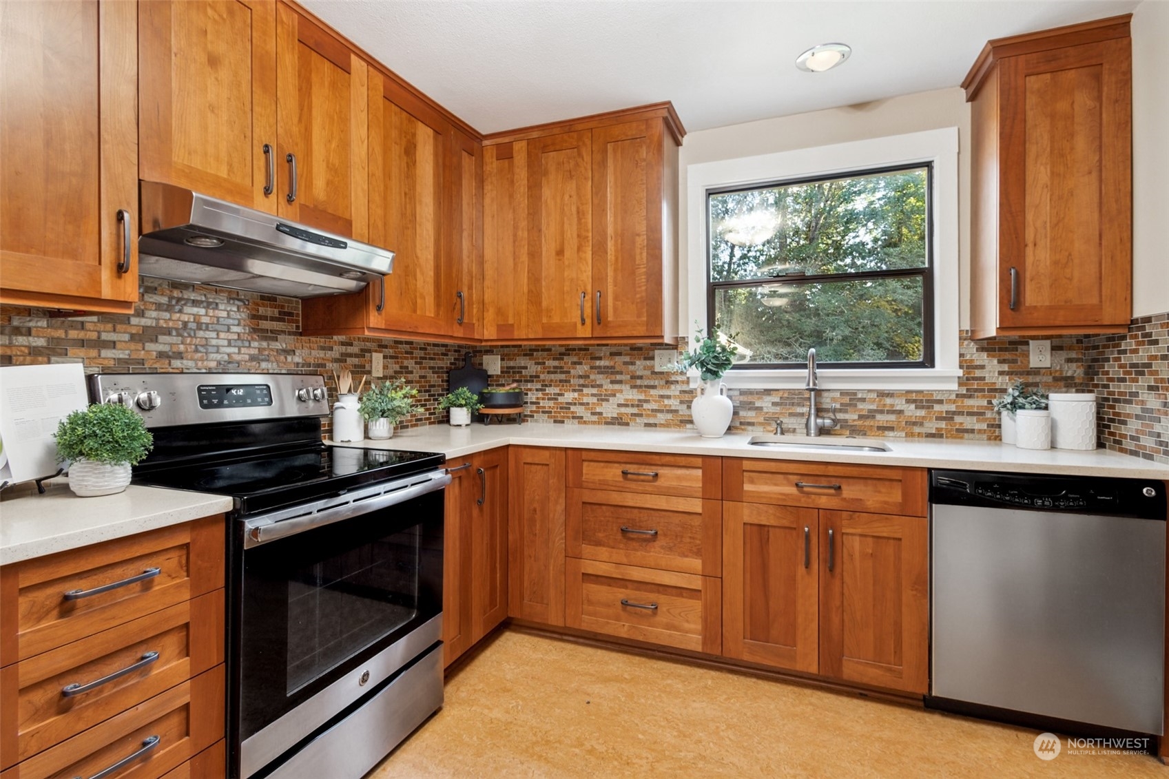 4240 Lemon Road Northeast Olympia, WA 98506 - Photo 3 of 31 Gallery Image 3