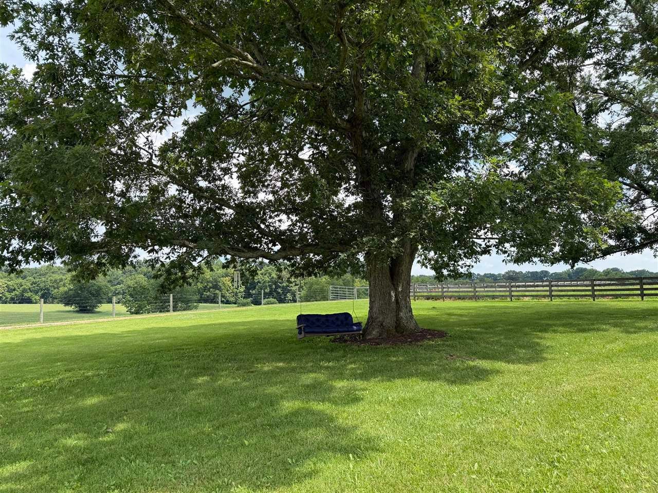 2983 Temple Hill Road Summer Shade, KY 42166 - Photo 9 of 39 Gallery Image 9