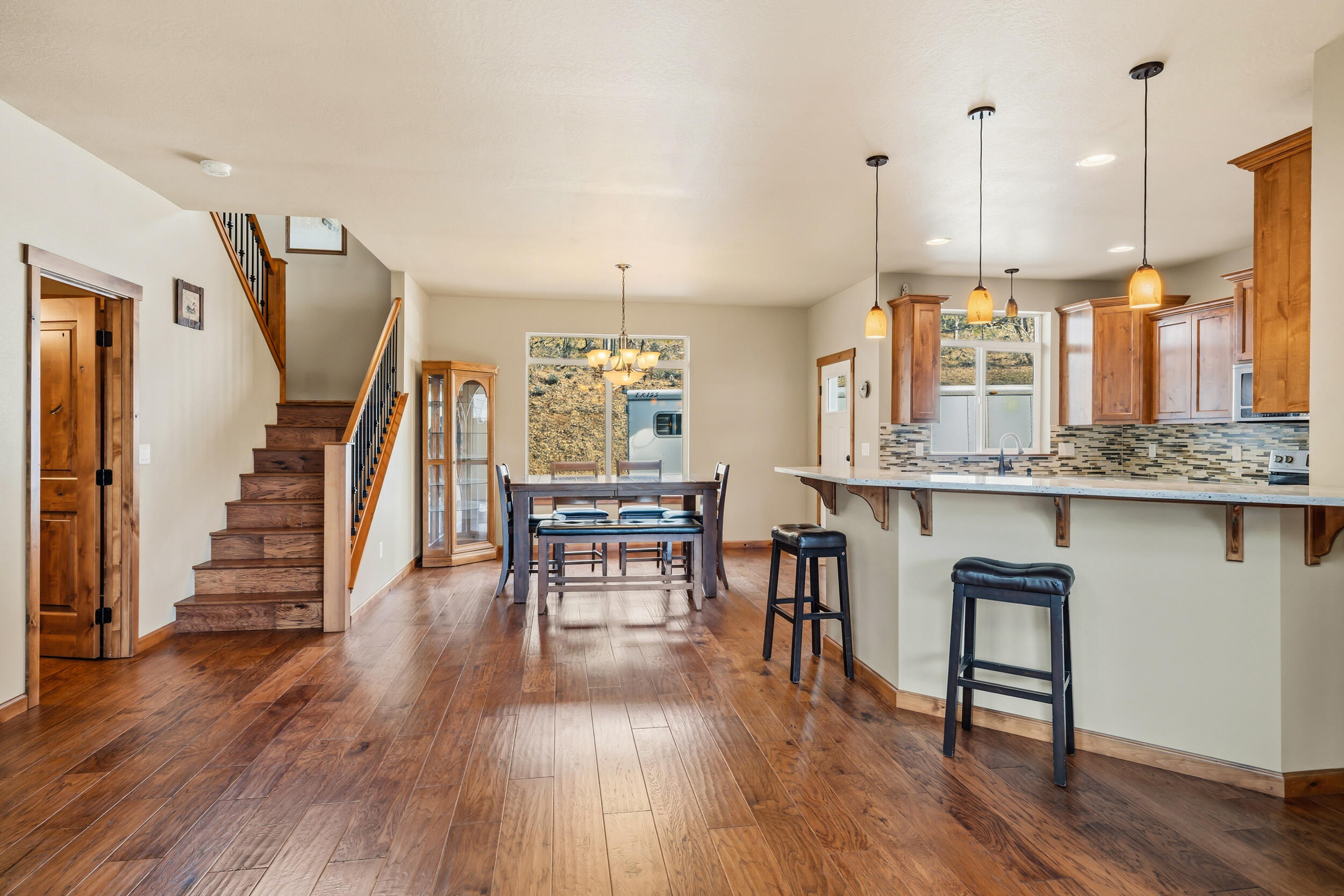 12594 McNeil Creek Road Trail, OR 97541 - Photo 4 of 43 Kitchen