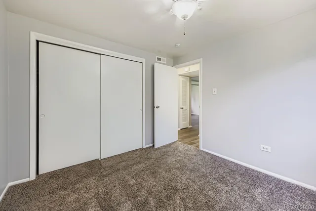 an empty room with a empty space