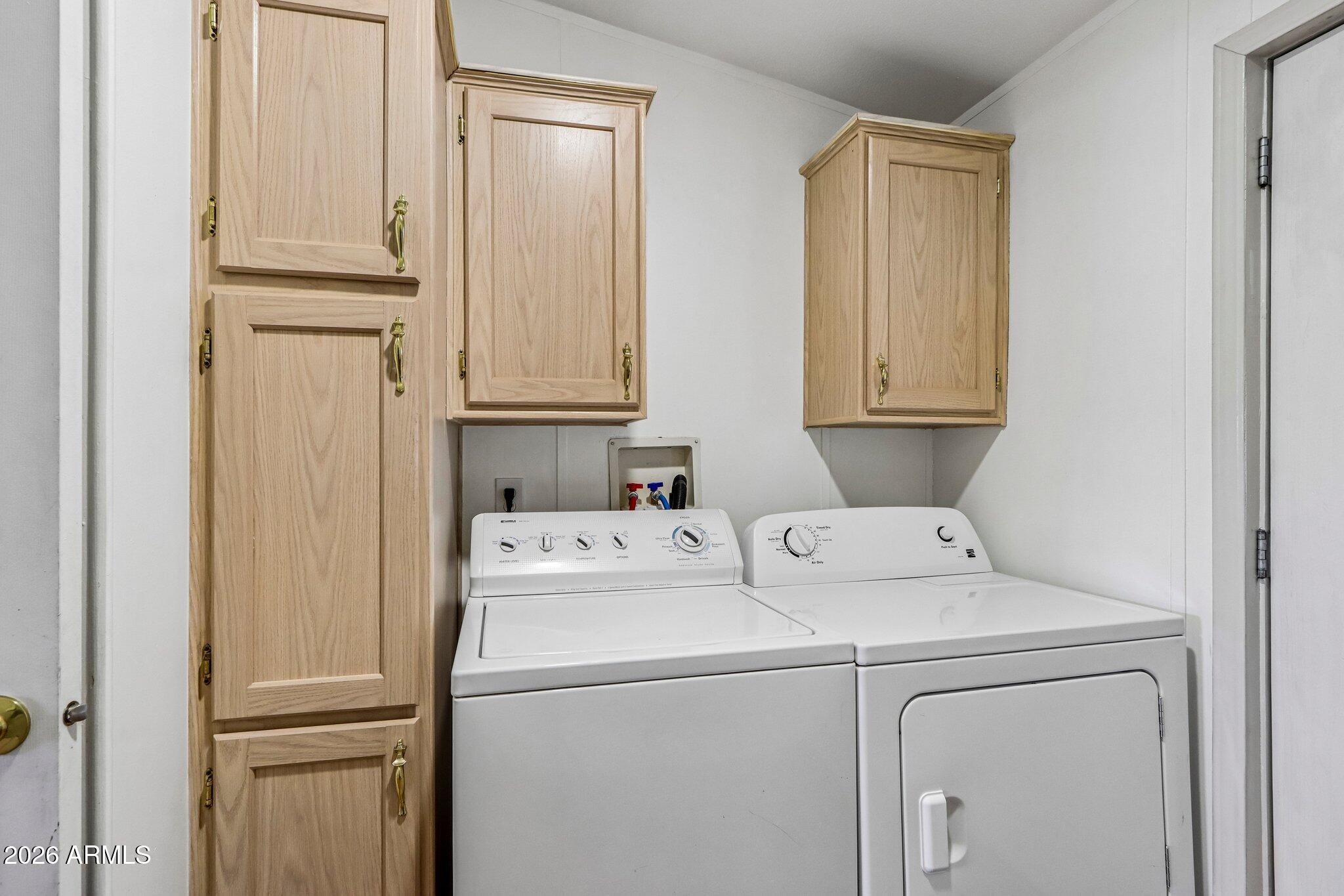 114 South Pinecrest Road Payson, AZ 85541 - Photo 28 of 40 a utility room with dryer and washer