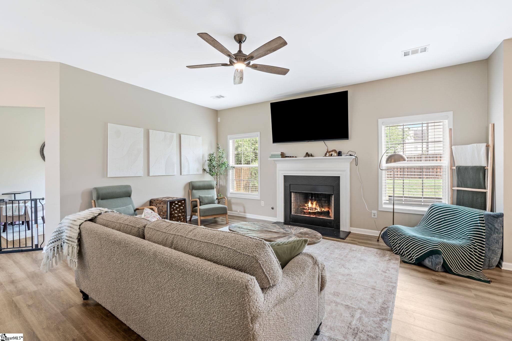 205 Tulip Tree Lane Simpsonville, SC 29680 - Photo 10 of 33