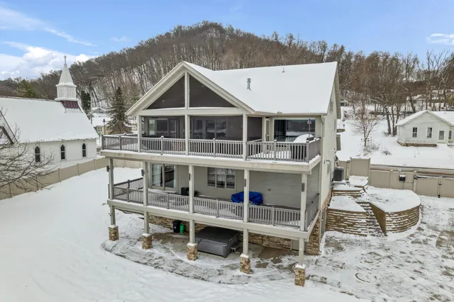 $649,900 | 36074 Old Homer Road, Homer, MN 55987