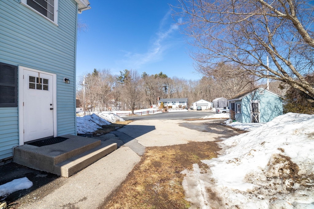 5 Maple Avenue, Unit 2 Oxford, MA 01537 - Photo 4 of 22