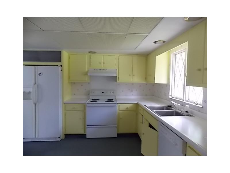 1108 State Road Monessen, PA 15062 - Photo 6 of 12 Kitchen.