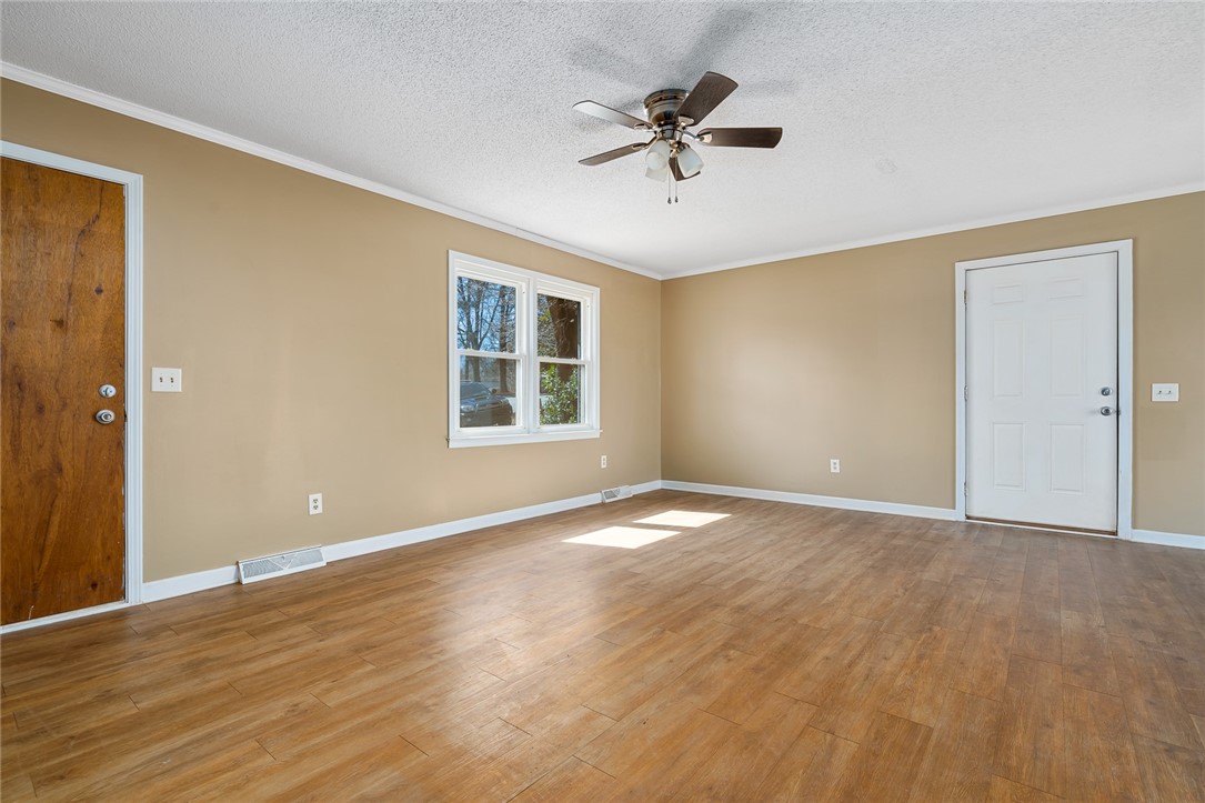 503 Spring Forest Drive Central, SC 29630 - Photo 7 of 25 Gallery Image 7