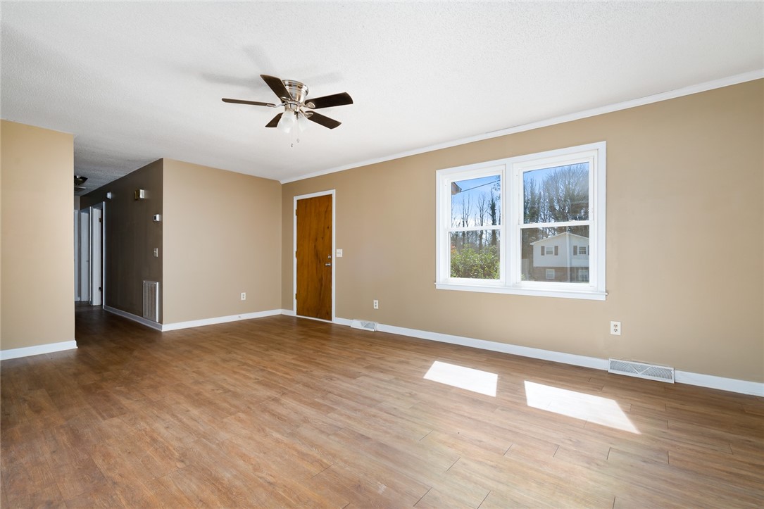 503 Spring Forest Drive Central, SC 29630 - Photo 8 of 25 Gallery Image 8