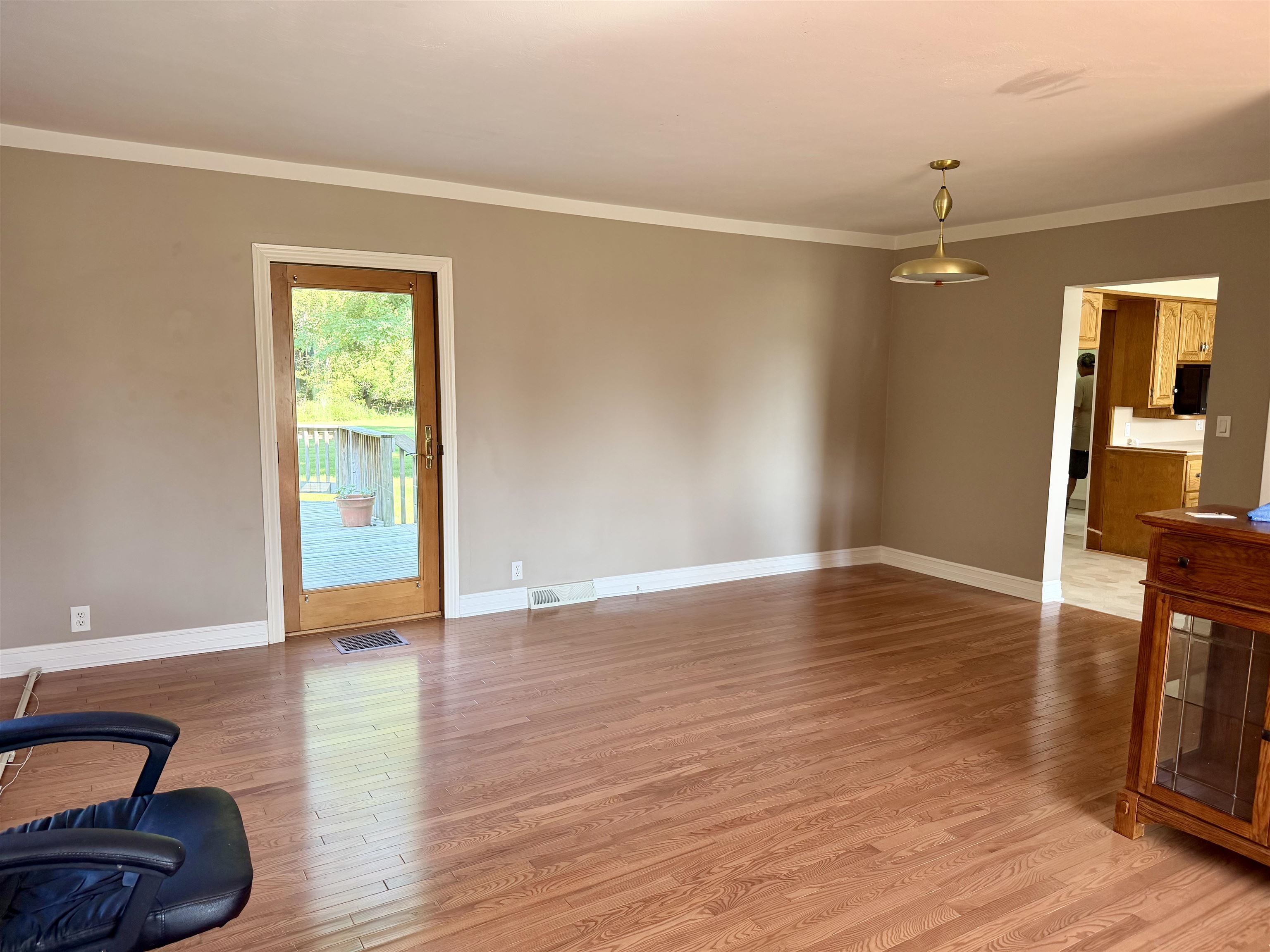 7310 North Seymour Road Flushing, MI 48433 - Photo 6 of 18 50217473-72aeb365-dfef-4ad6-b306-f350102fb4dd.JPG