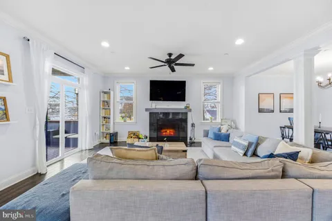 $625,000 | 3628 Bay Drive, Baltimore, MD 21220